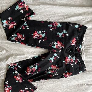 Floral Capri slacks